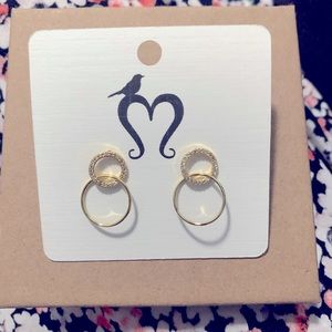Yellow gold double circle earrings